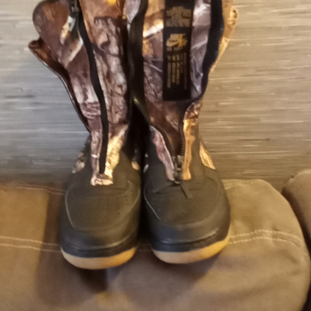 Air force one nike camoflauge boots